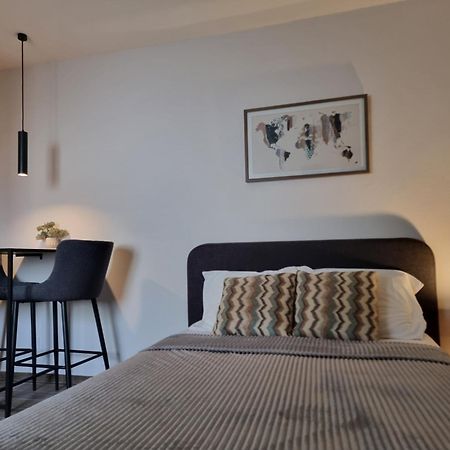 Apartments Vranes ติวัต ภายนอก รูปภาพ