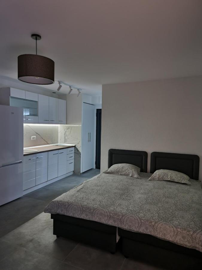 Apartments Vranes ติวัต ภายนอก รูปภาพ