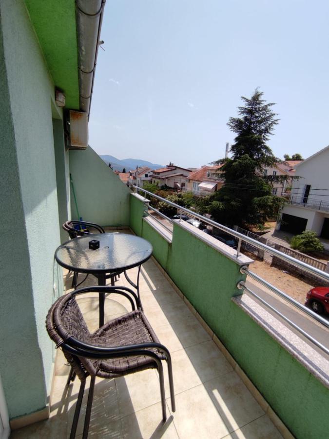 Apartments Vranes ติวัต ภายนอก รูปภาพ