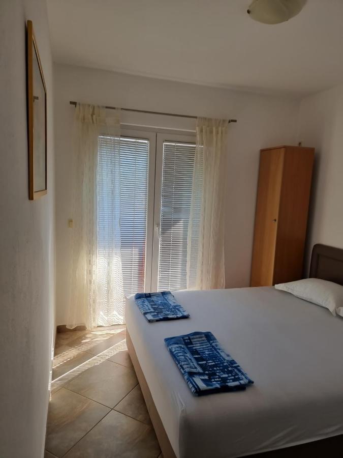 Apartments Vranes ติวัต ภายนอก รูปภาพ