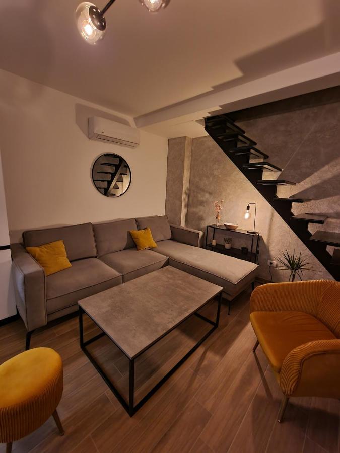 Apartments Vranes ติวัต ภายนอก รูปภาพ