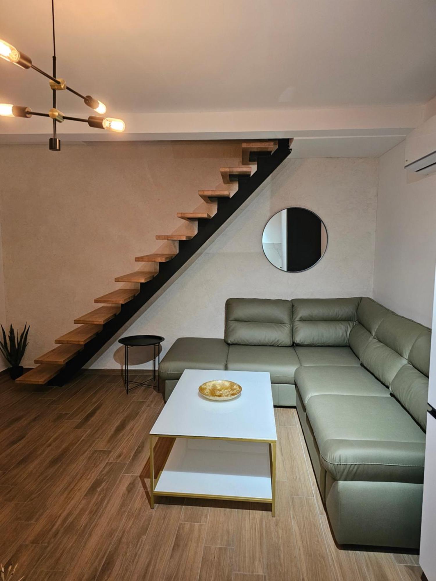 Apartments Vranes ติวัต ภายนอก รูปภาพ