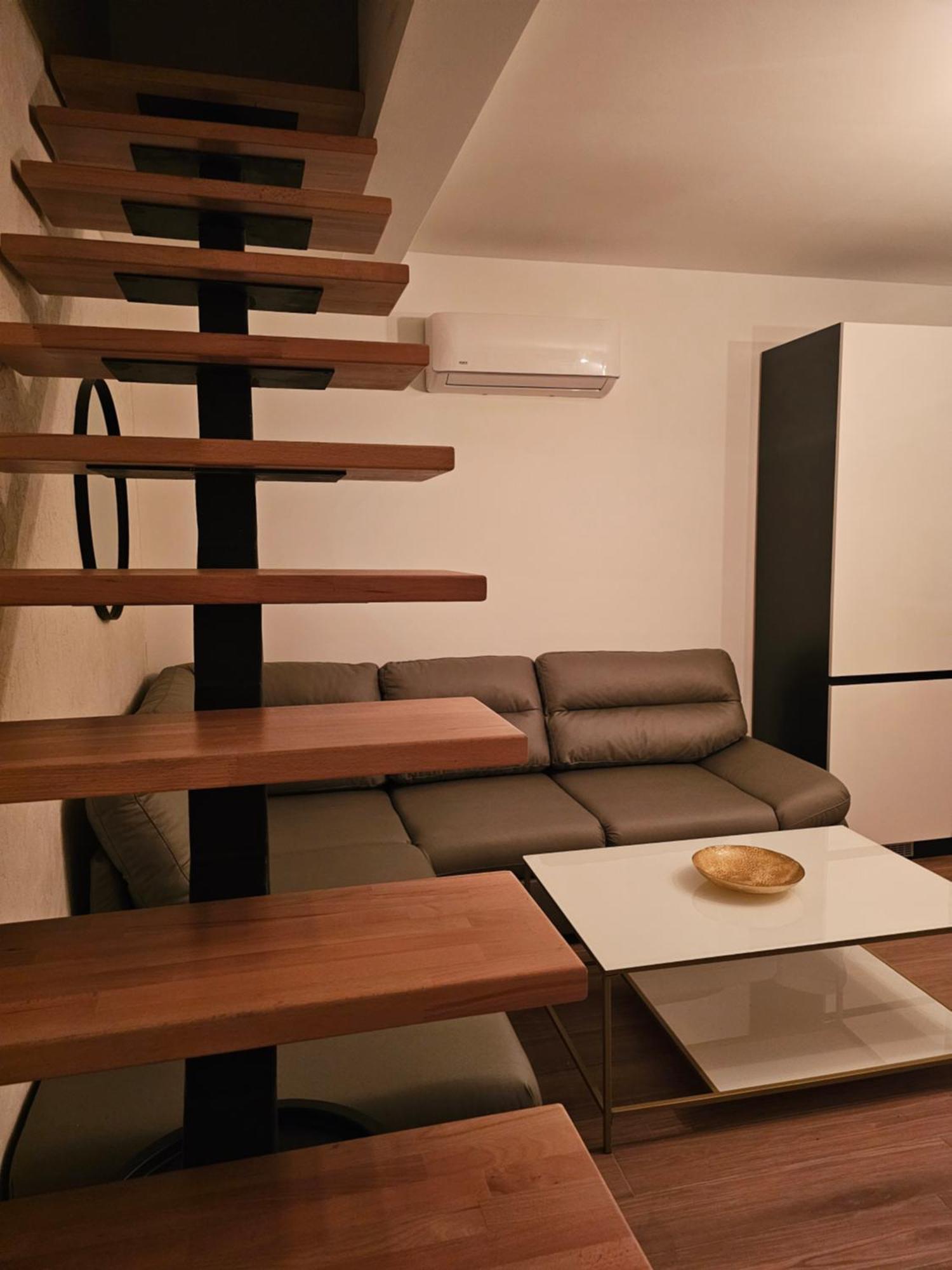 Apartments Vranes ติวัต ภายนอก รูปภาพ
