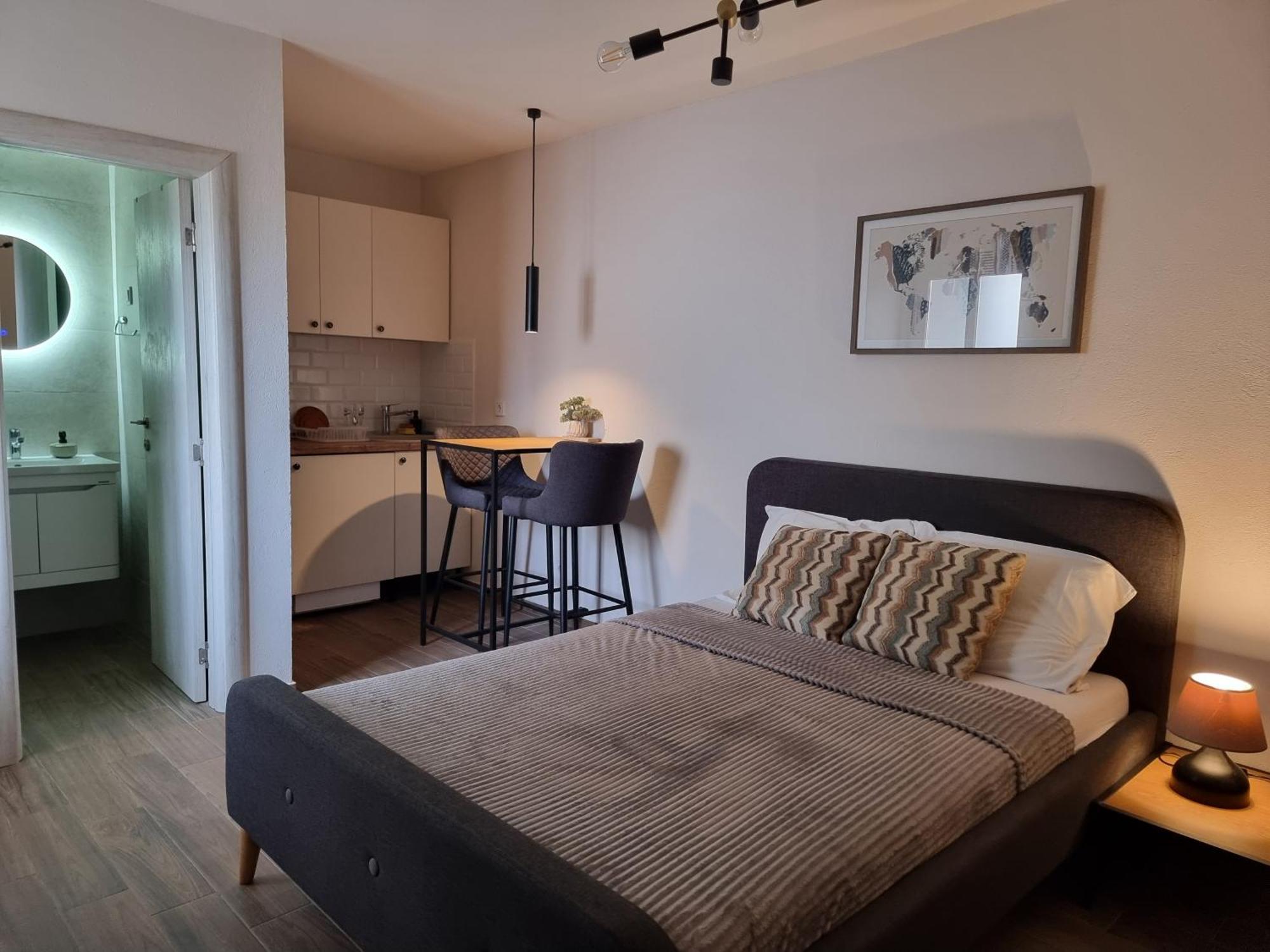 Apartments Vranes ติวัต ภายนอก รูปภาพ