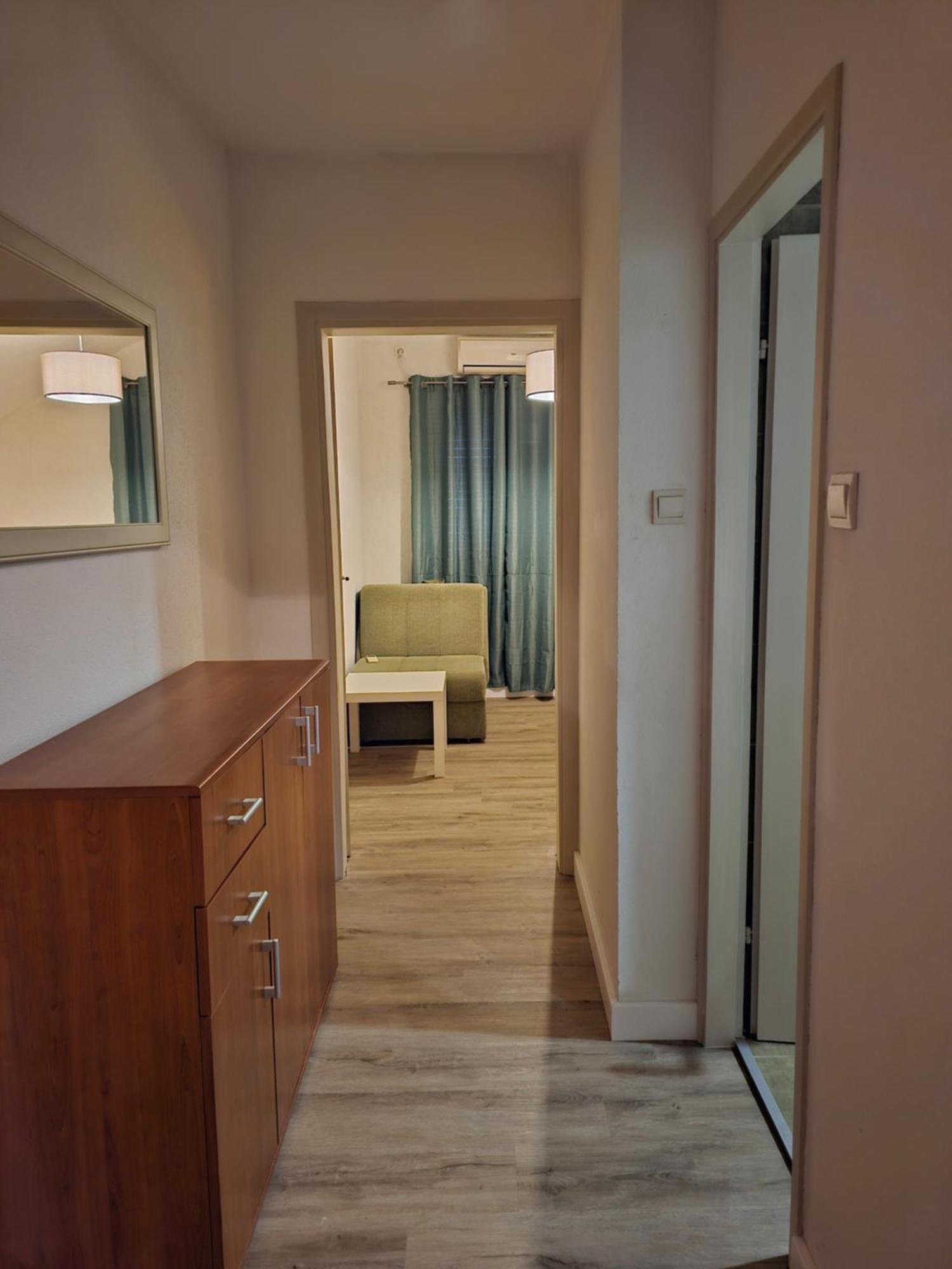 Apartments Vranes ติวัต ภายนอก รูปภาพ
