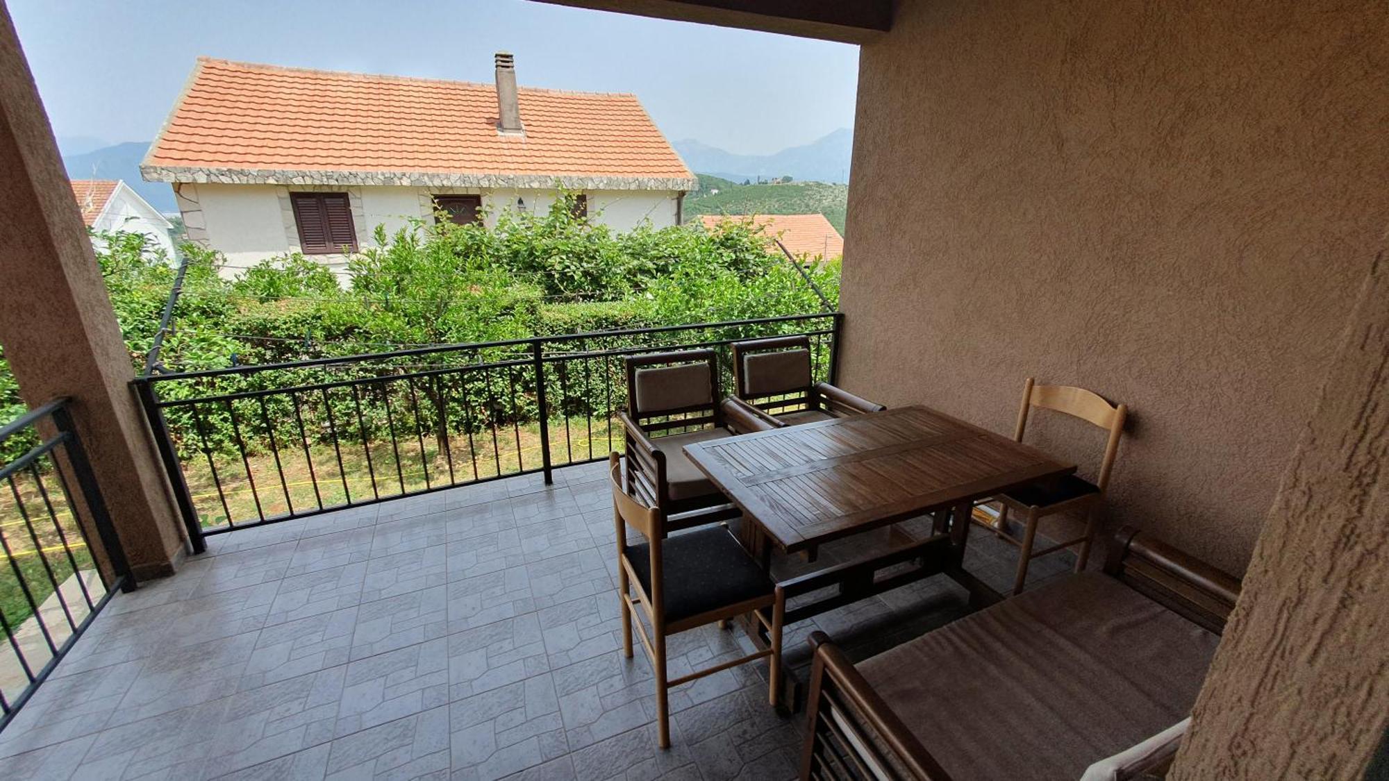 Apartments Vranes ติวัต ภายนอก รูปภาพ